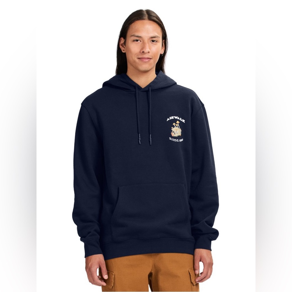 Airwalk men’s NWT BLACK Hoodie with graphic Logo/ medium